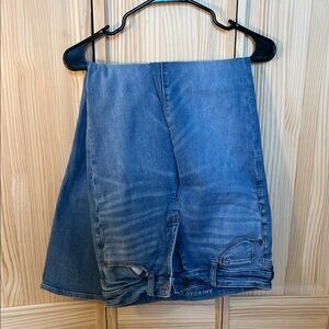 American Eagle Outfitters Light Blue Jeans